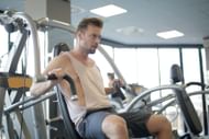 Working out your chest can give you a toned and sculpted look (Image via Pexels @Andrea Piacquadio)